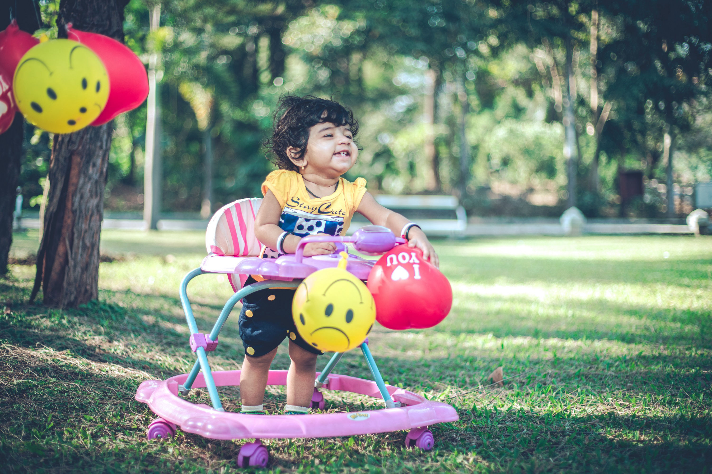 stay in touch photograph child shoot